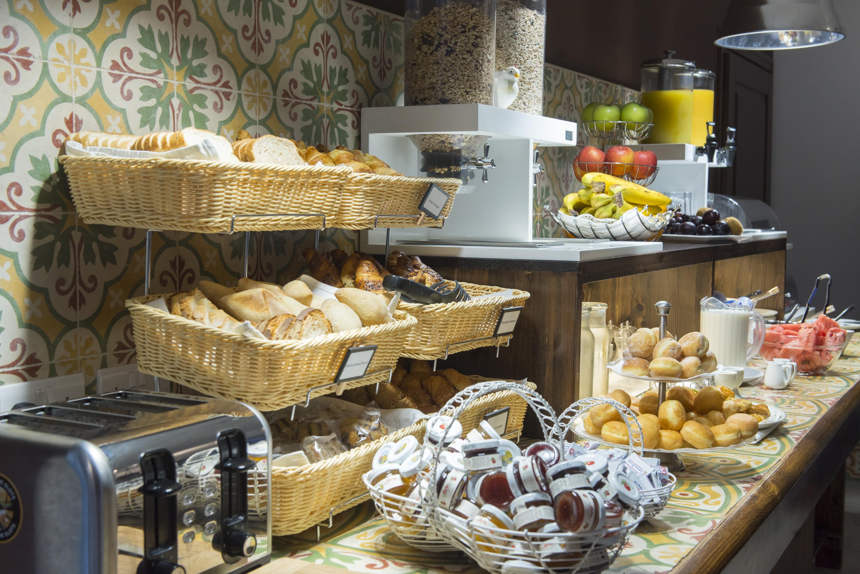 Hotell Palazzo Violetta 4*